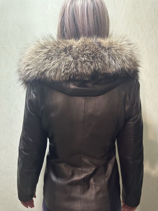 Продам кожаную куртку