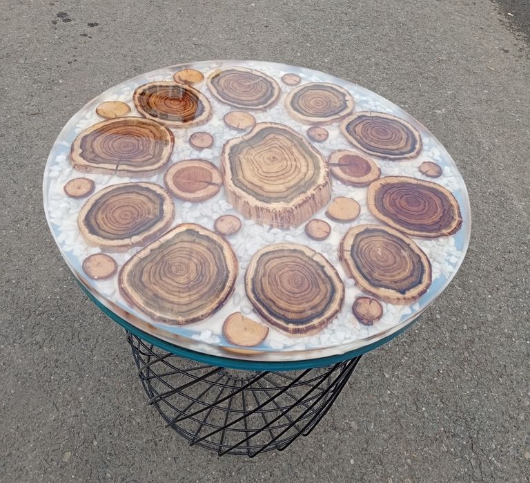 Măsuța de cafea cu rășină epoxidică