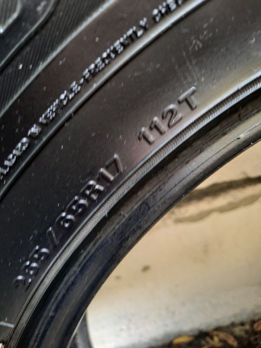 Продам 4 шины на Тойота ланд круйзер150