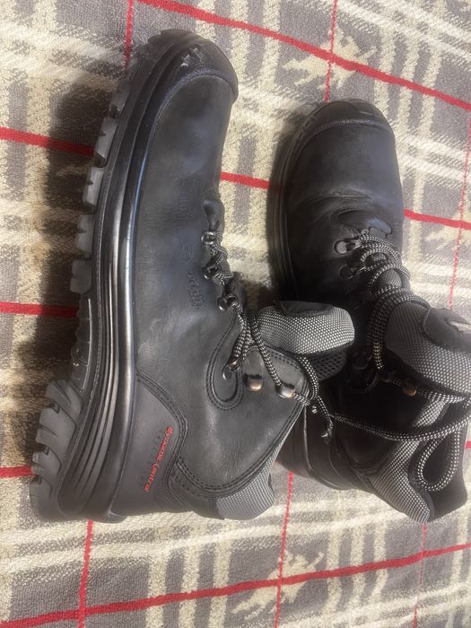 Работни боти с бомбе 44 номер-маслоустойчиви