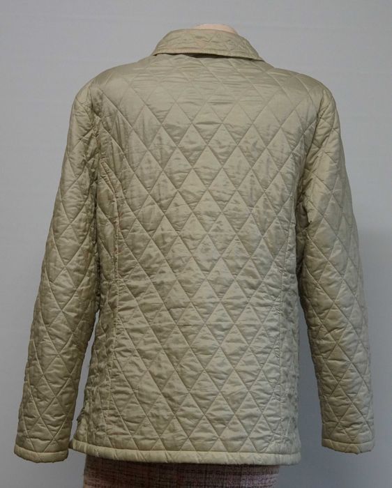 Geaca Barbour bej matlasata marimea 42