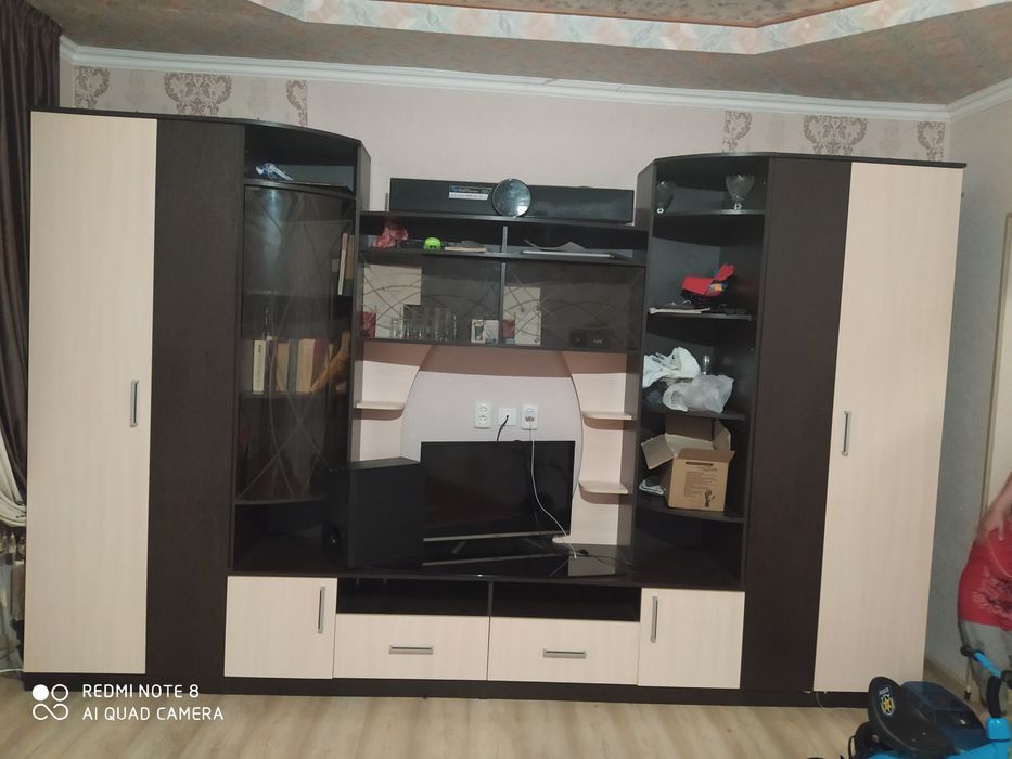 Продам гарнитур для зала