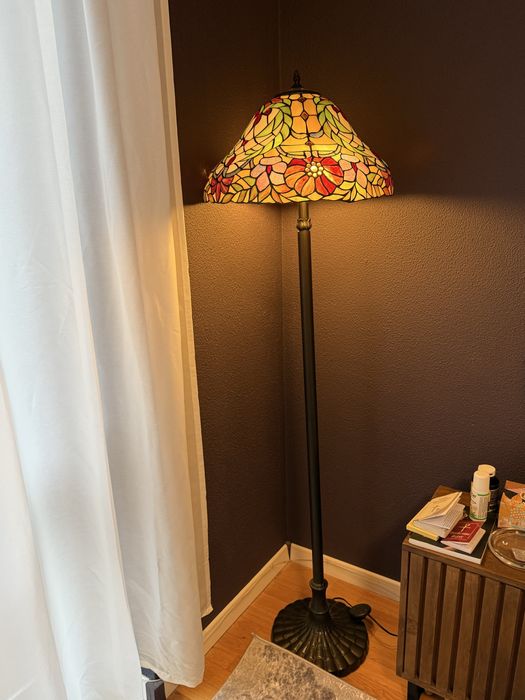 Lampadar cu sticla Vitrata