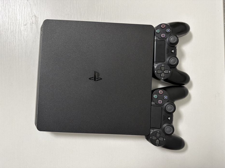PlayStation 4 Slim