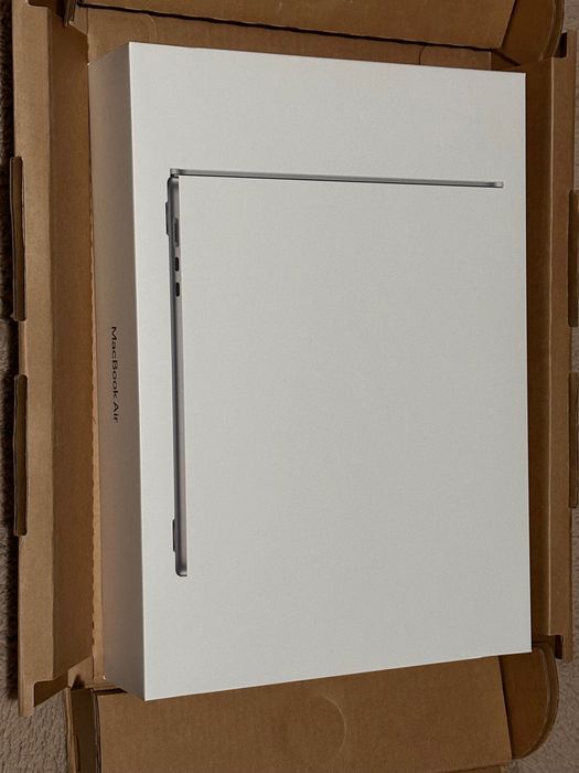 MacBook Air 15 with Apple M3 chip 16Gb 512SSD nou, sigilat