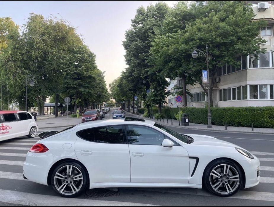 Porsche panamera 3.0D 250cp pret 24.900 variante auto