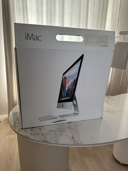 Продам iMac 21.5” Apple 2015 / 8GB / 1TB / Magic Keyboard