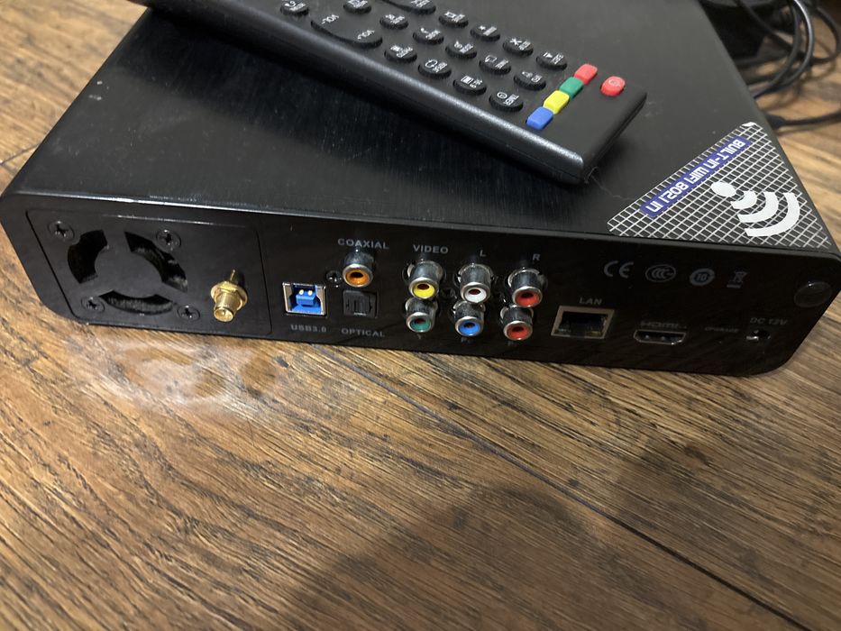 Media player HIMEDIA HD900B – funcțional, stare bună