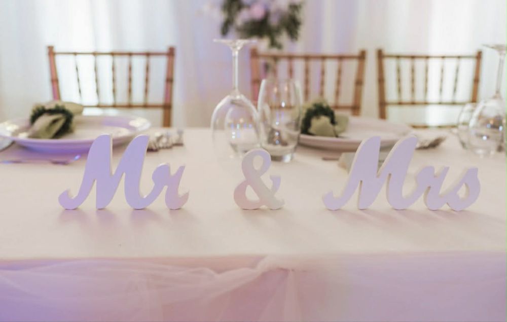 украса за сватба, обувки, ветрила , кутия за пари и картички