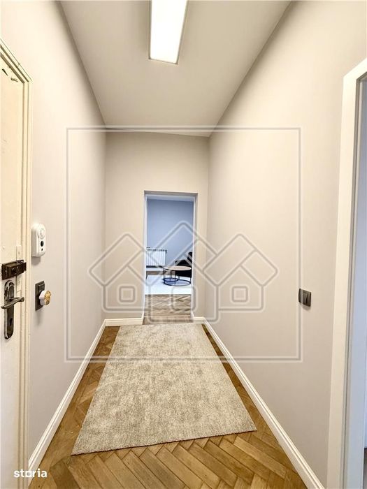 Apartament renovat, mobilat si utilat - 42 mp + pivnita - Ultracentral