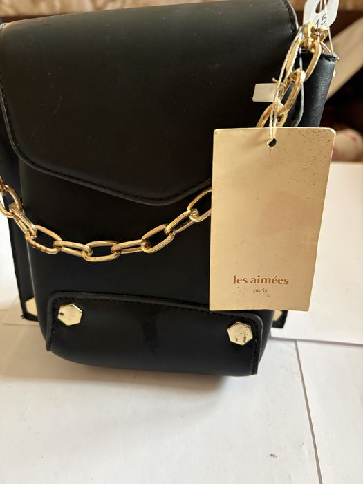 Кожена черна дамска чанта