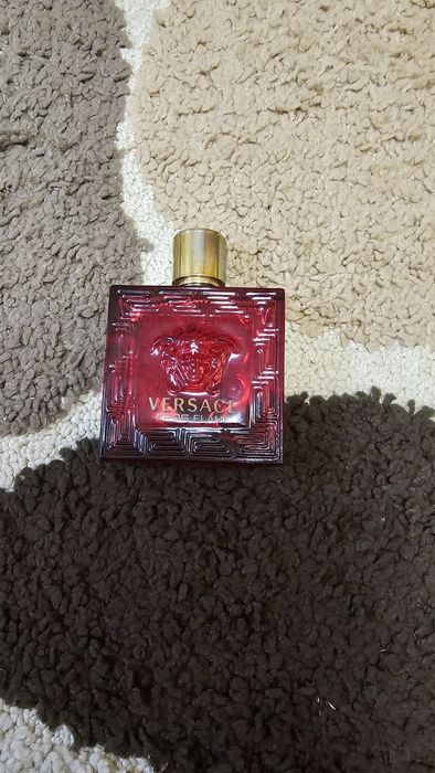 Versace Eros Flame EDP 100ml (lipsește ~10ml)