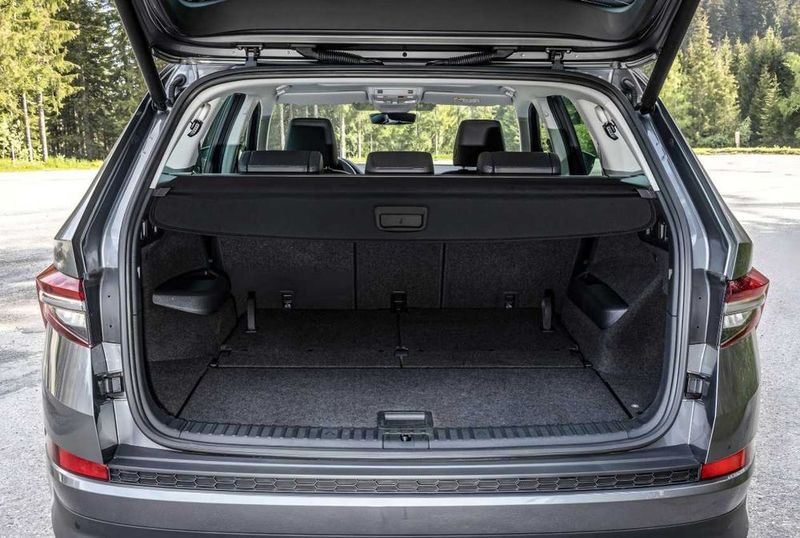 Щора за багажник Skoda Kodiaq I (NS7) 2016–2023