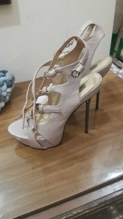 Натуральная   кожаная обувь от брендов