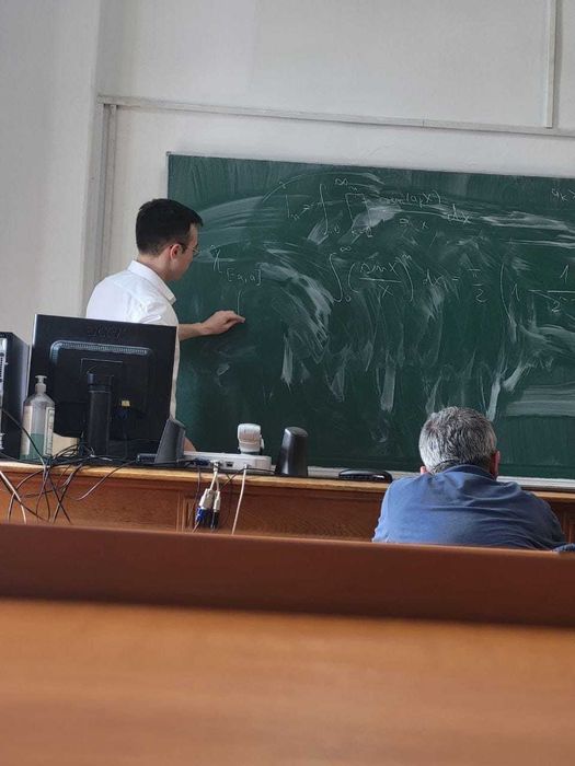 Doctorand in Matematica, ofer pregatire Gimnaziu Liceu si Facultate