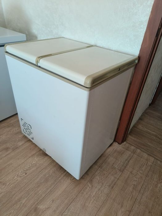 Морозильник  хороший состояние