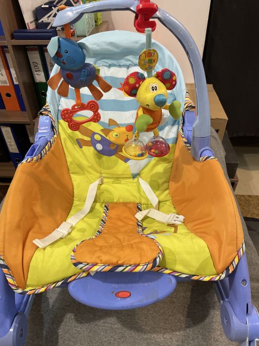 Продам  детскую кресло качалку