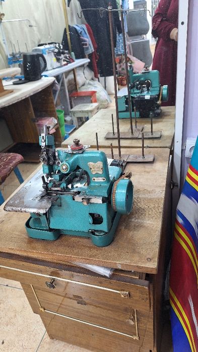 Ямата  тикув мошина ва Авэрло мошина