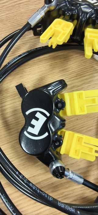 Спирачки MAGURA Disc brake CME5 4-Pistons PM комплект НОВИ