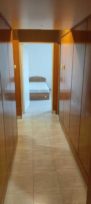 Дава се под наем Тристаен апартамент в Пловдив, Кършияка - 102 кв.м за 600 € - Снимка #1