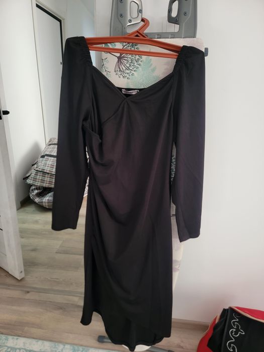 Продаю платье качества хорошее одевала один раз