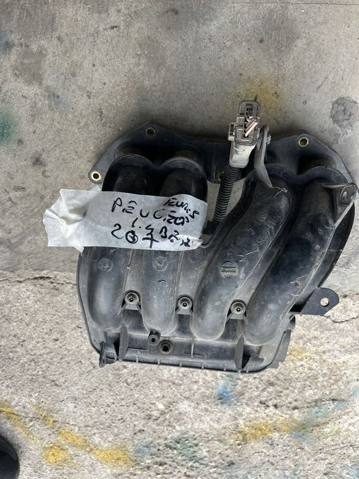 Vand galerie admisie Peugeot 207 1.4 benzina euro 5