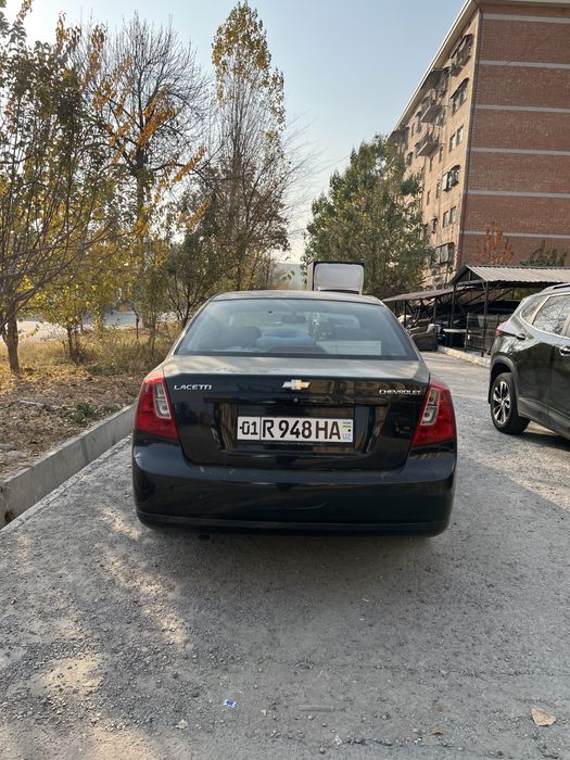 1.8 lacceti sotilmoqda