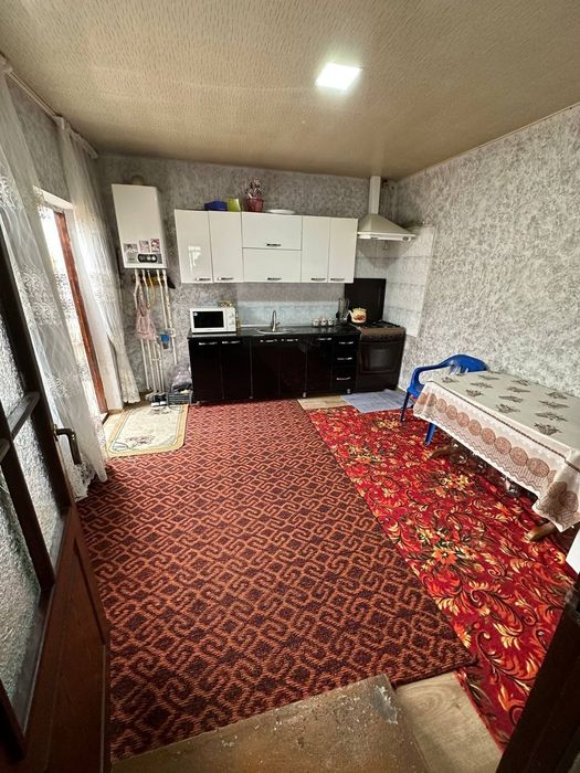 Продаётся дом 2 сот 4 комнаты Мирабадский район Американская школа