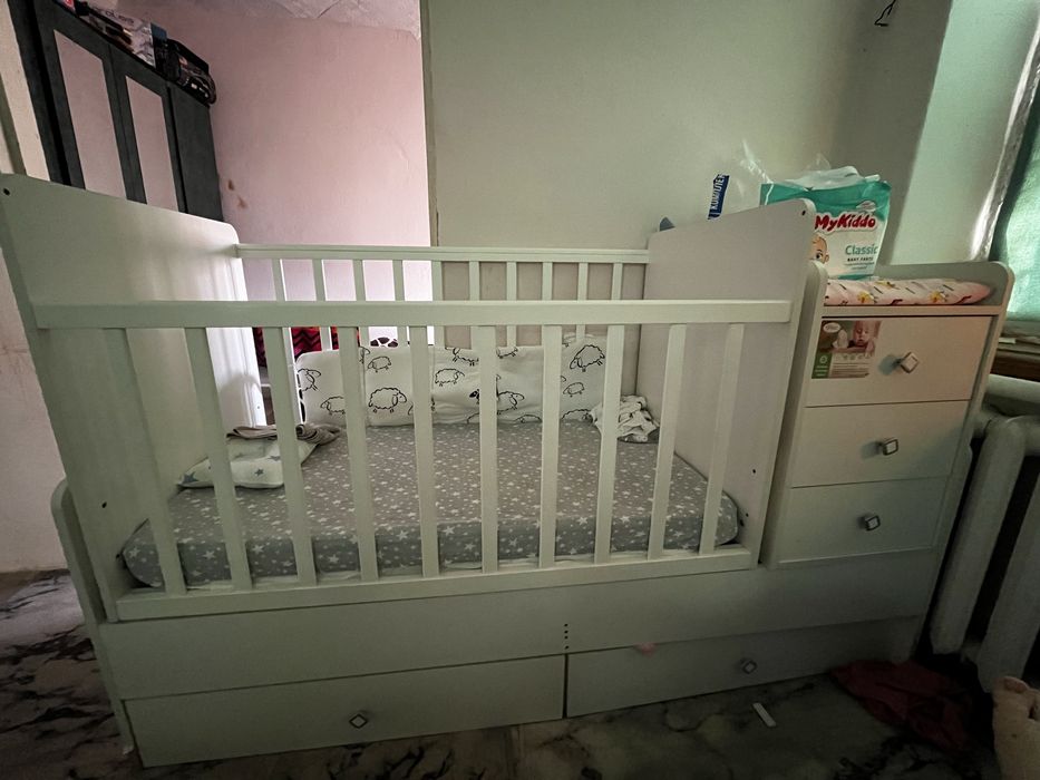 Продам детскую кроватку