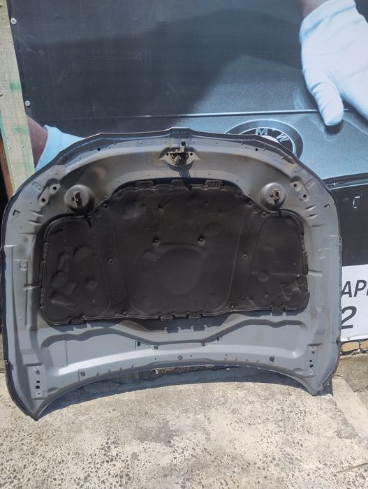 Предни капаци за БМВ Е60 Е92 Е53 имаме налични и други цветове