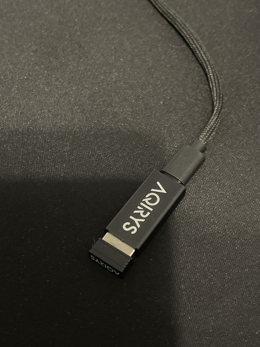 Mouse aqirys nova
