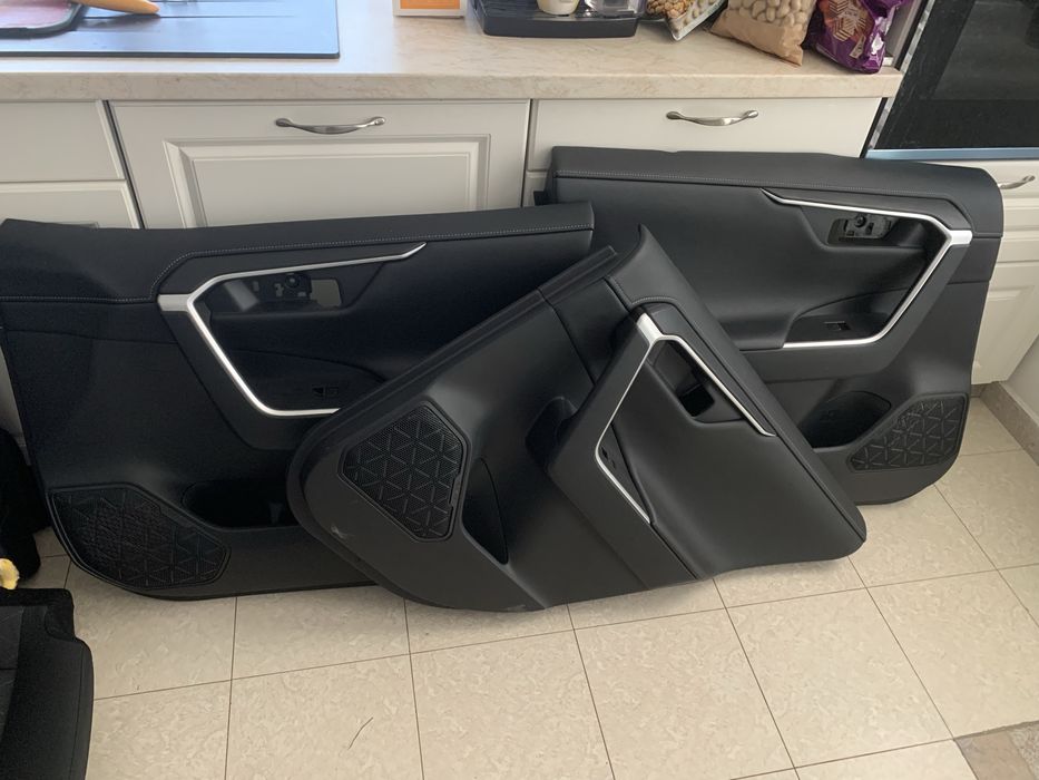 toyota rav 4 si fete complete usi 2022