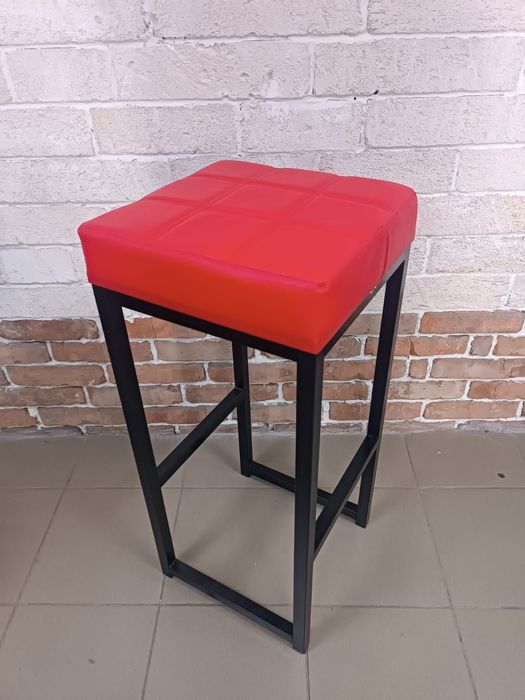 Распродаю стулья