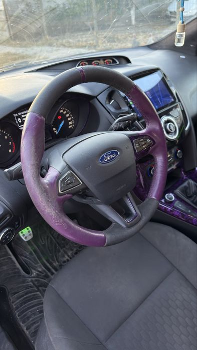 FORD Focus 2011 — imagine 4