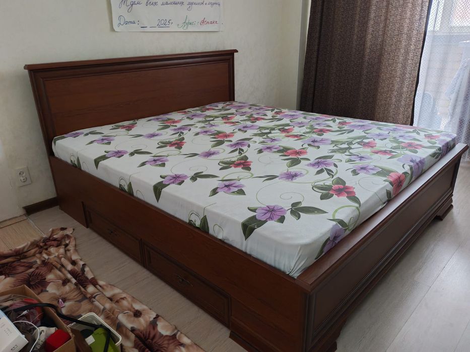 Продам Кровать 2*220