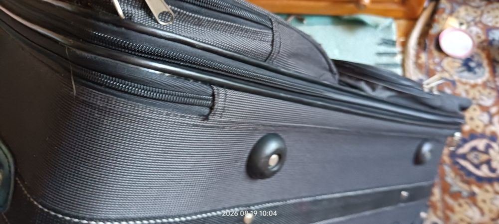 Малък среден и голям куфар много запазени
