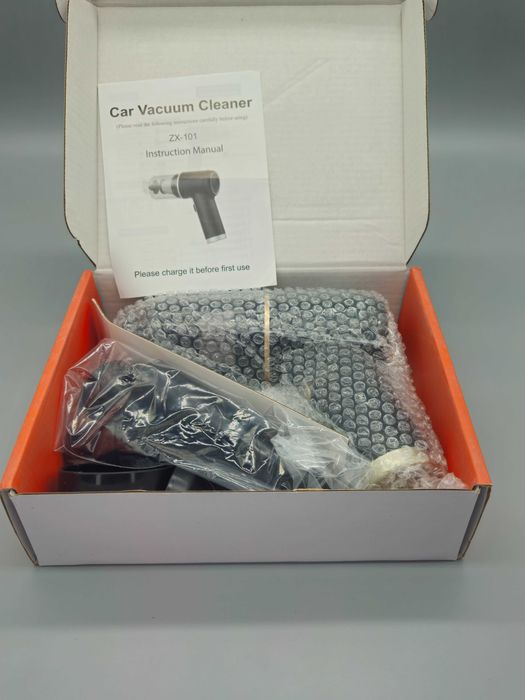 Компактна безжична прахосмукачка за кола с USB-C зареждане и приставки