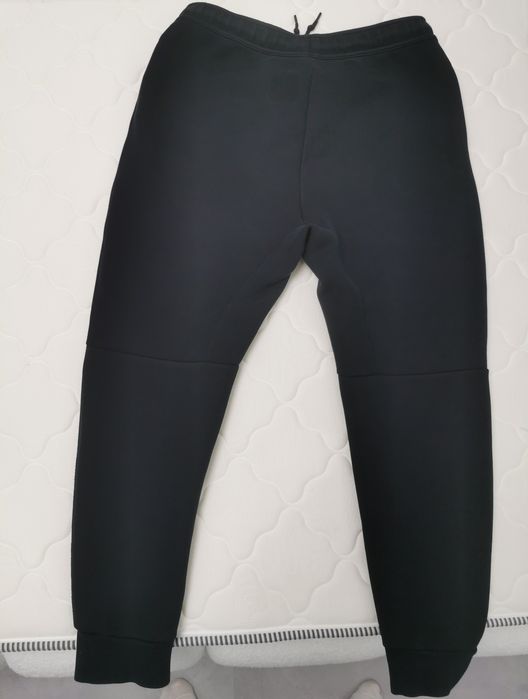 Nike tech fleece XL L