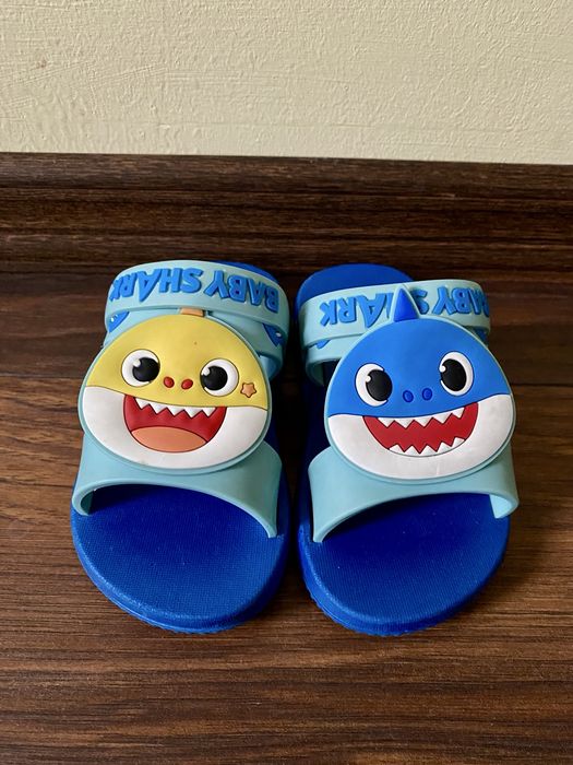 Детски чехли/сандали Baby Shark