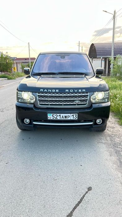 Машина Range Rover