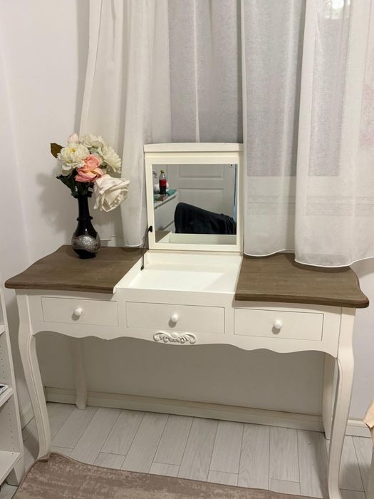 Comodă machiaj  lemn masiv xxlutz