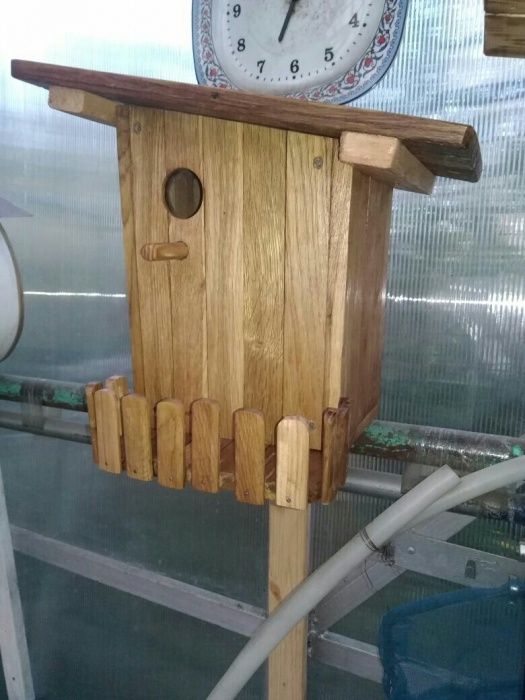 Скворечник из дерева