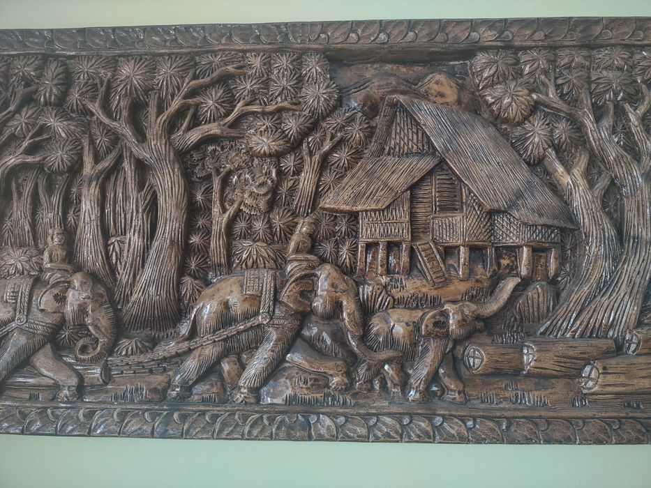 Гипсово пано за стена