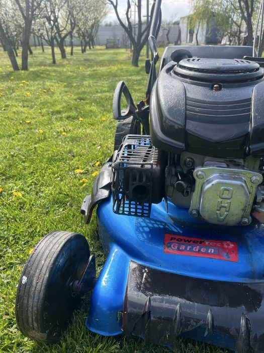 Masina de tuns iarba cu electromotor