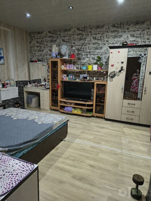 Продам трёхкомнатную квартиру