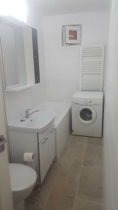 Proprietar, apartament cu o camera de inchiriat, Dambovita