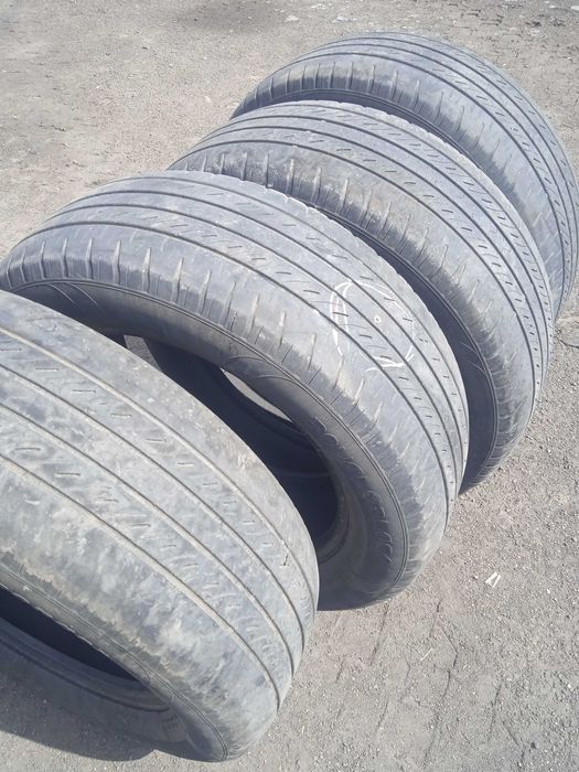 Royal Black 215/60/R16