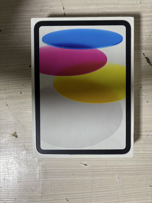 iPad (A16) • 128GB • Wi-Fi • Silver