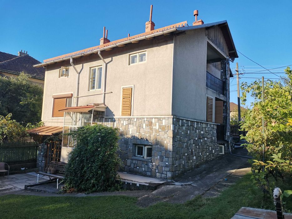 Casa Bucov Prahova, zona centrală