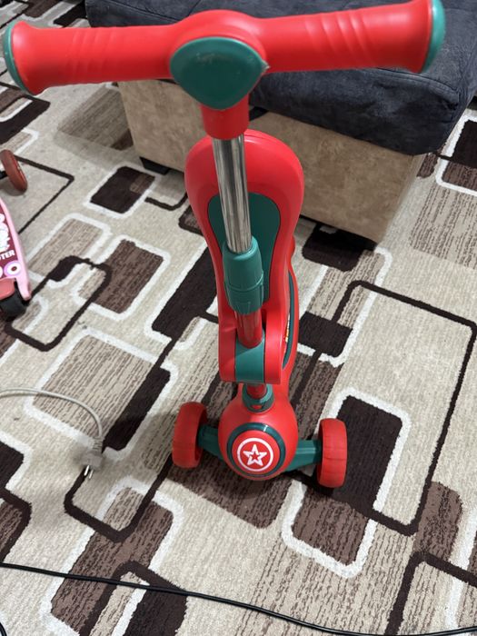 Самокаты для мальчика и девочки